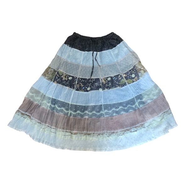 Ariella Dresses & Skirts - Ariella bohemian tiered elastic banded lace neutral skirt, Medium